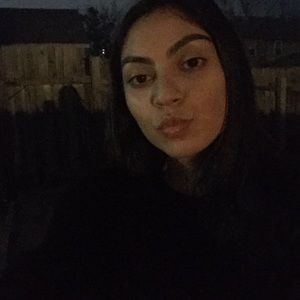 Meet your Posher, Alicia